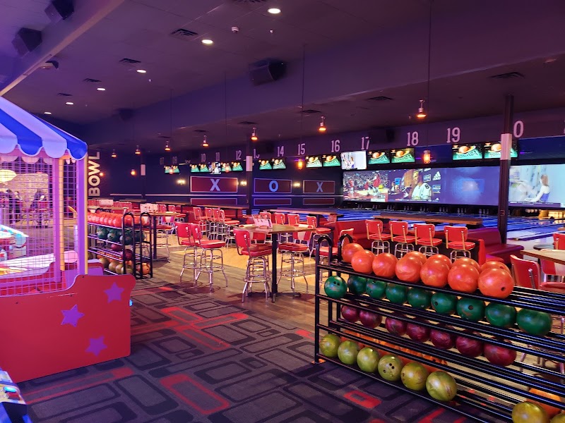 Lucky Strike Addison photo 3