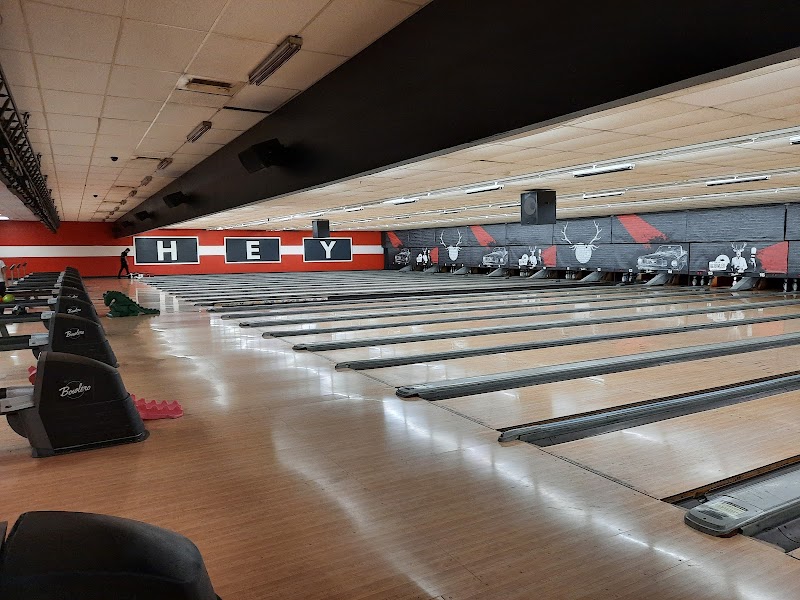 Bowlero Denton photo 2