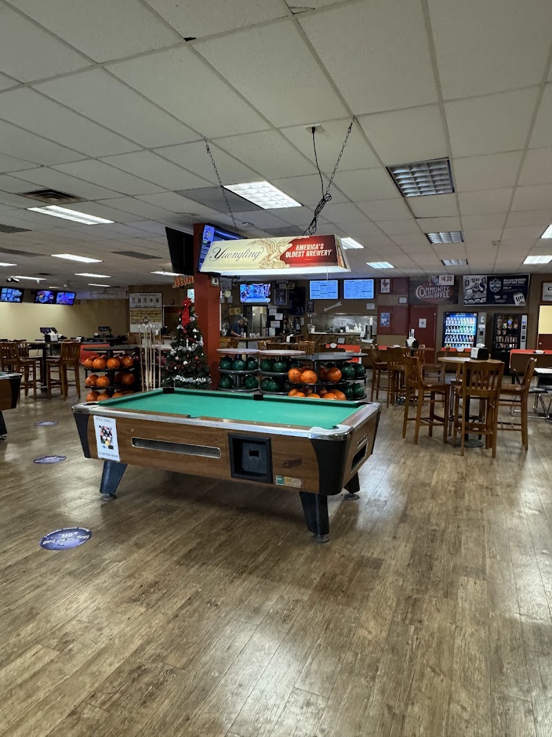 Cowtown Bowling Palace photo 3