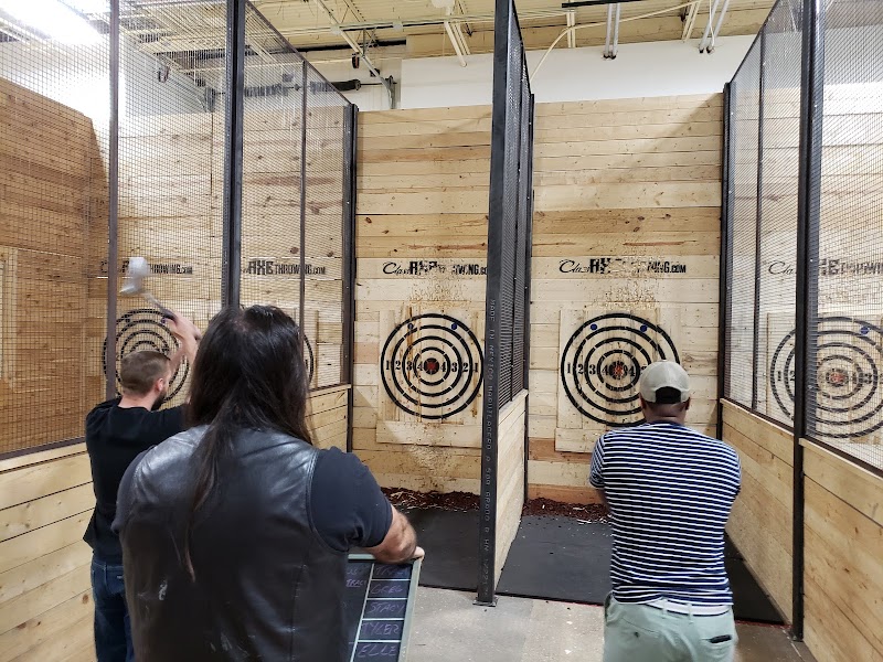 Class Axe Throwing Dallas