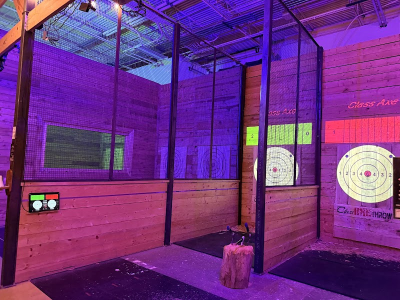 Class Axe Throwing Dallas photo 3