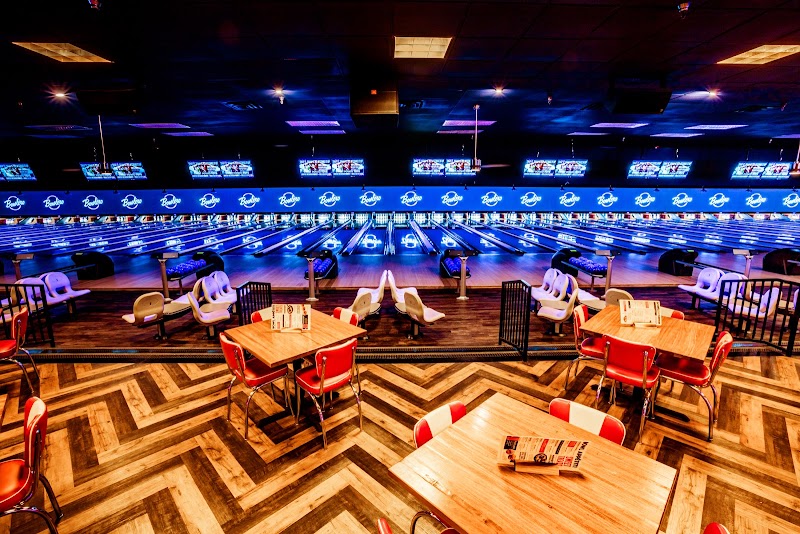Bowlero Euless photo 2