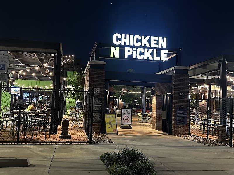 Chicken N Pickle Grapevine photo 2